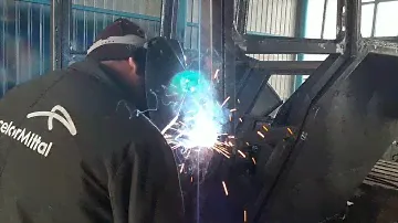 Установка полос под стёкла кабины трактора