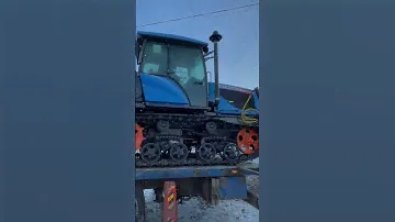 Гусеничный трактор Агромаш